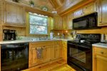 Southern Grace - Fully Equipped Kitchen 